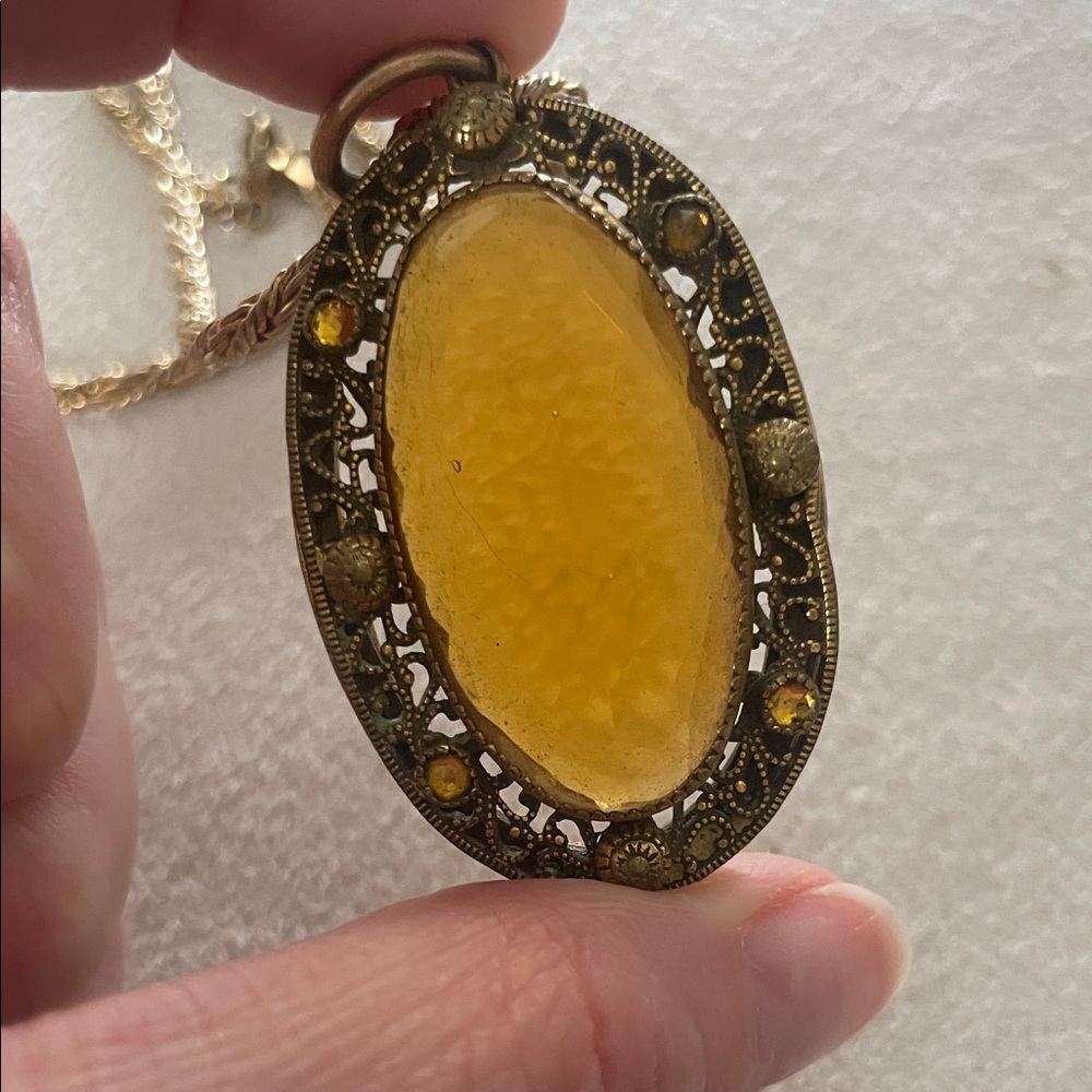 Vintage filigree necklace with topaz glass stones